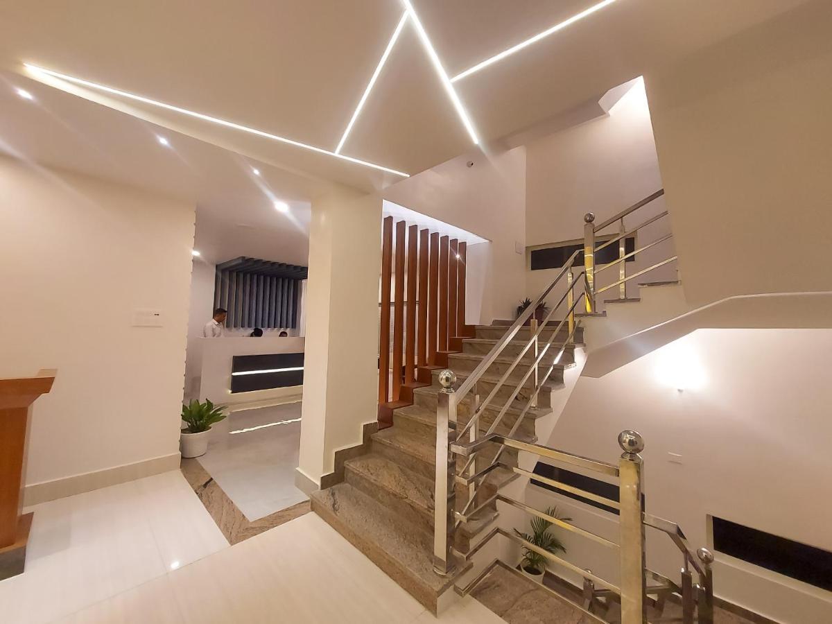 Hotel Bliss Джорхат Екстер'єр фото
